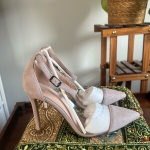 Elegant Tan Women's Heels